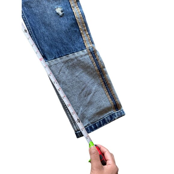 GAP Denim Jeans Women's Size 28 in Blue, Patchwork /d1 - Picture 3 of 6